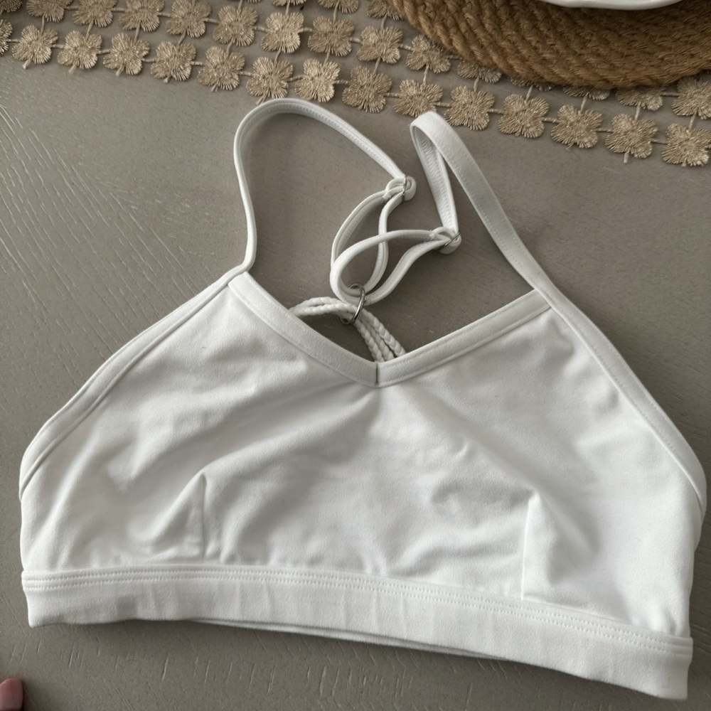 Bombshell sportswear braid back bra